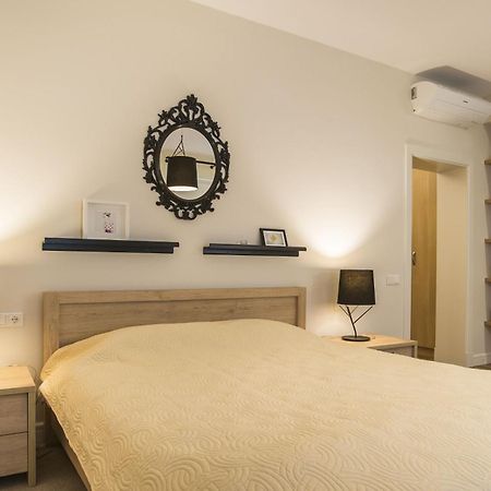 New Apartment In The Heart Of Riga 2 Ngoại thất bức ảnh